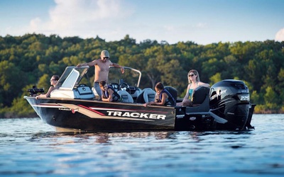 Tracker Targa V-20 Combo