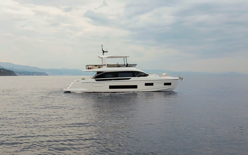 Azimut 62