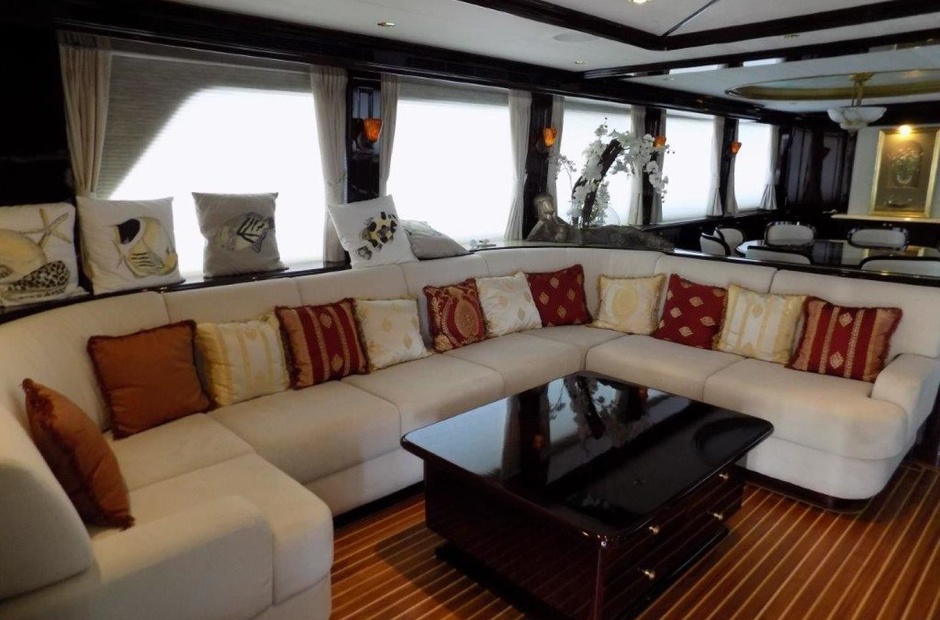 CL Yachts Bendis