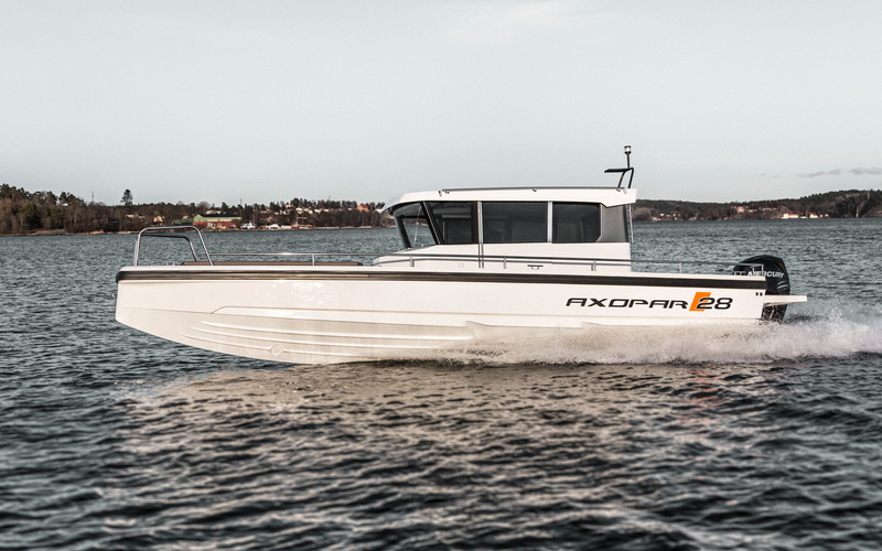 Axopar 28 Cabin