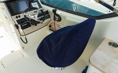 Boston Whaler 240 Vantage