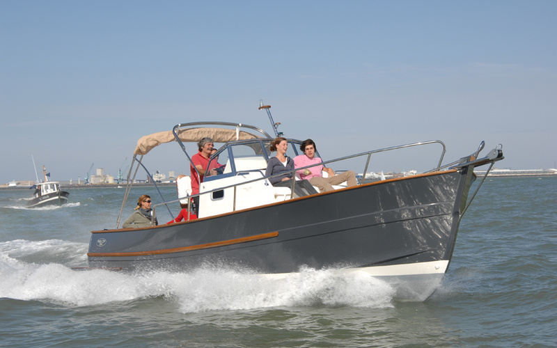 Rhea 750 Open