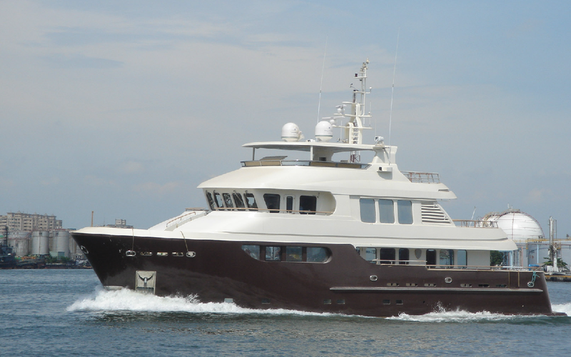 Jade Yachts 90
