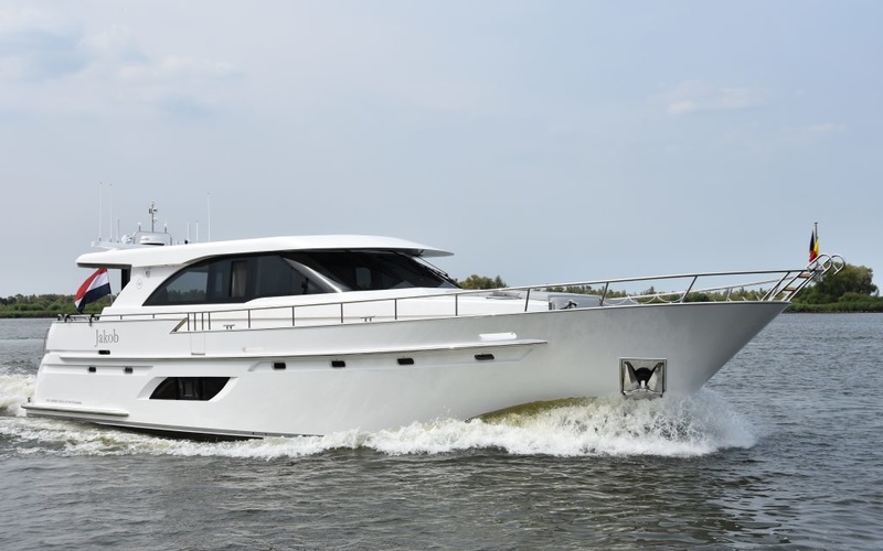 Van den Hoven Executive 1700 MK2