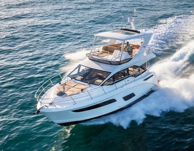 Sea Ray 460 Fly