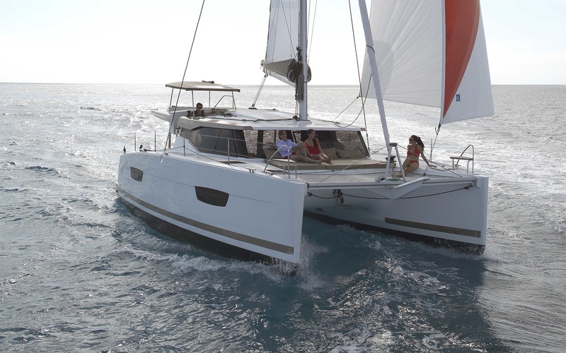 Fountaine Pajot Lucia 40