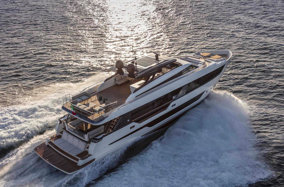 Ferretti Epic