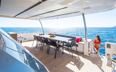 Novurania Catamaran 20