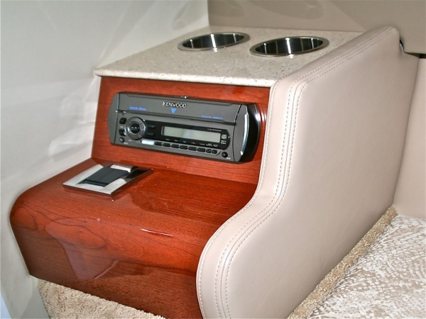 Formula 240 Sun Sport