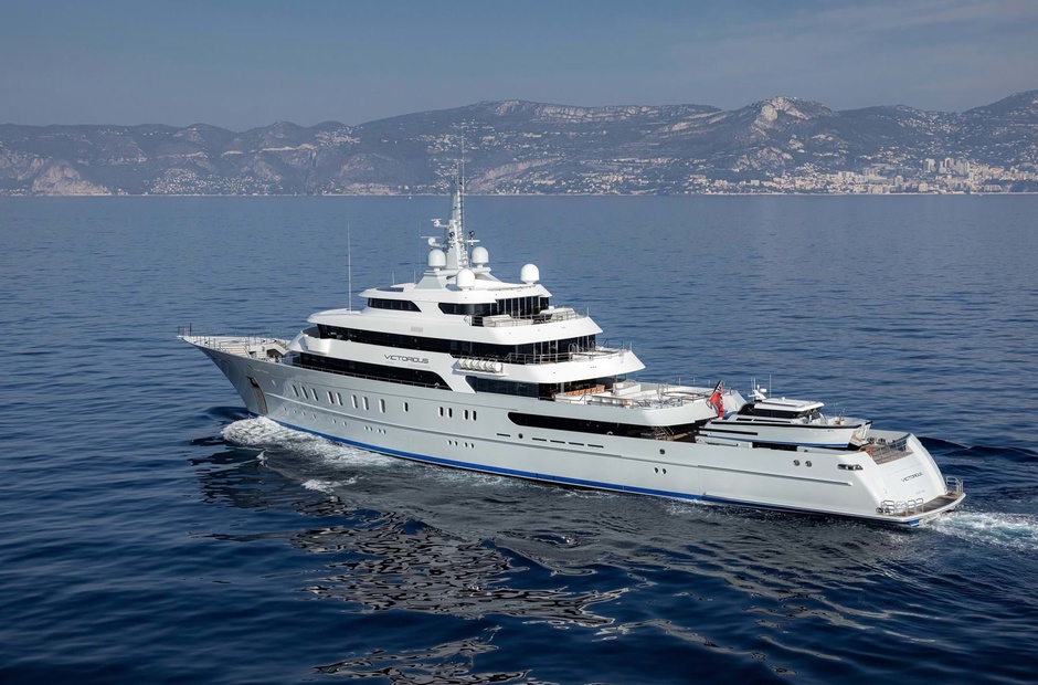 Akyacht Victorious