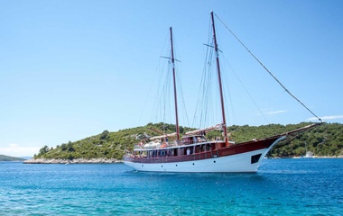Custom Romanca