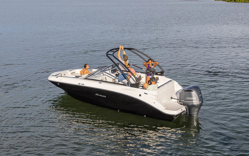 Hurricane SunDeck 235 OB