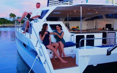 Island Spirit 380