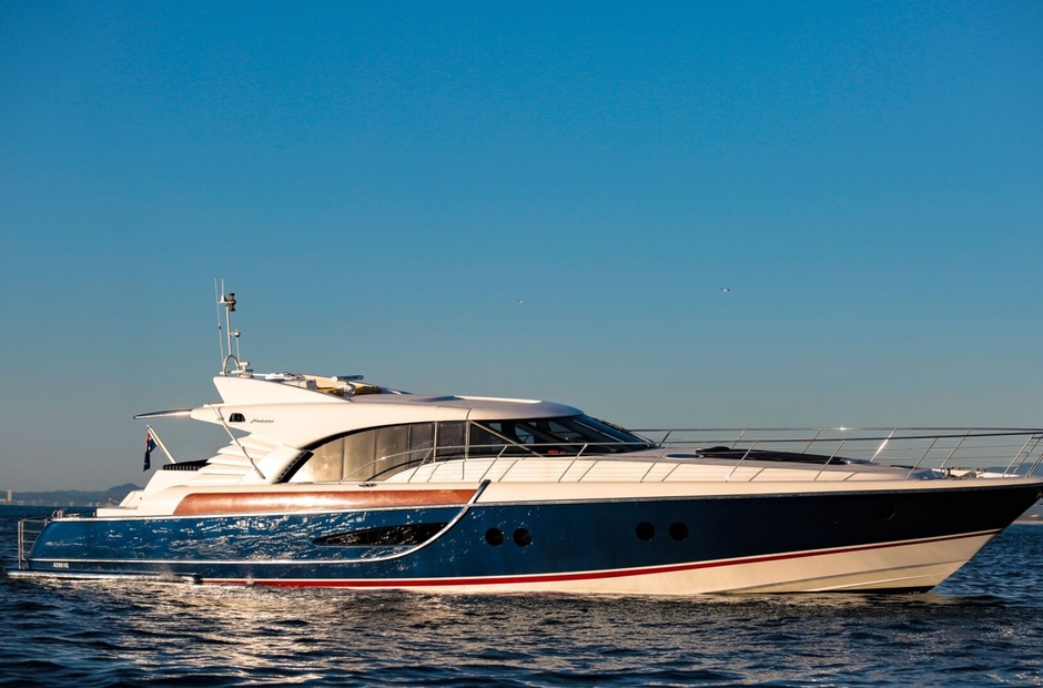 Evolution Yachts Crystal Blue