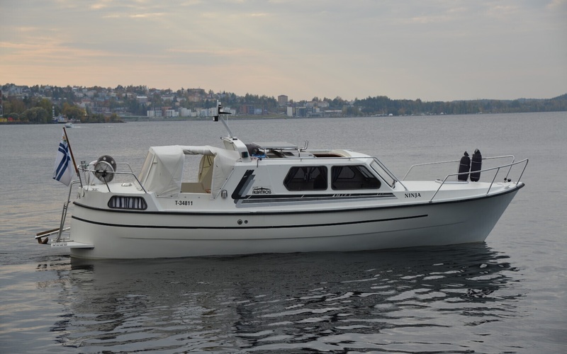 Albatross 870 Flying