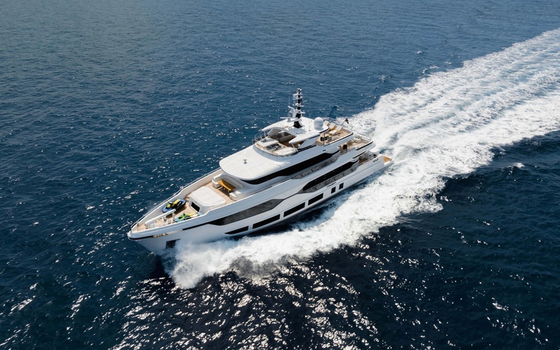 Majesty 120