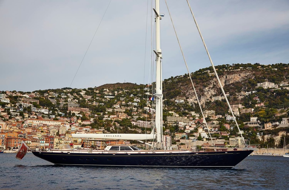 Alloy Yachts Irelanda