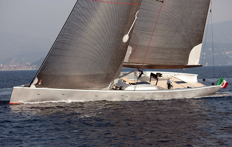 Wally Black Sails