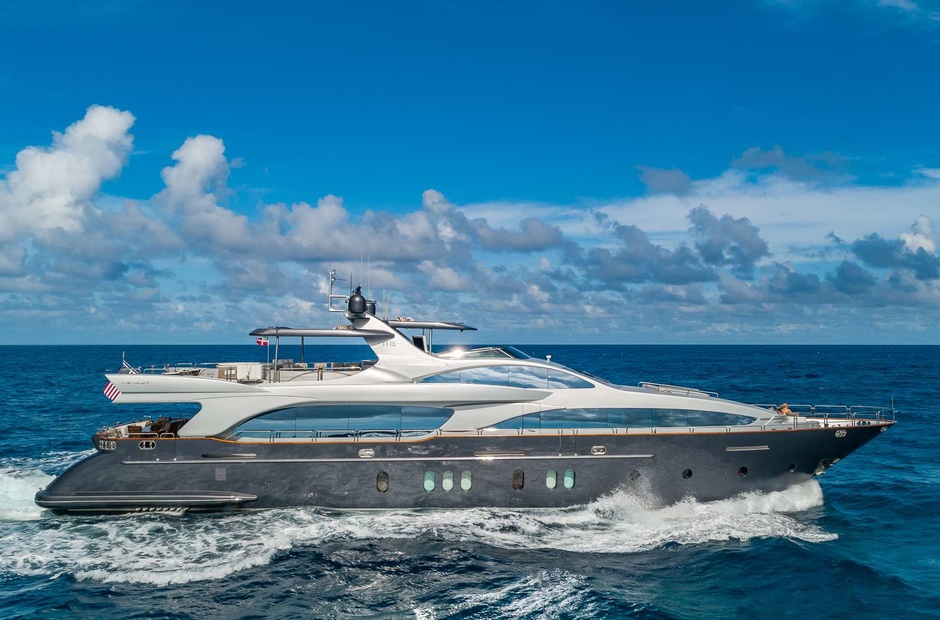 Azimut Tail lights