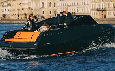 Nobilis 858