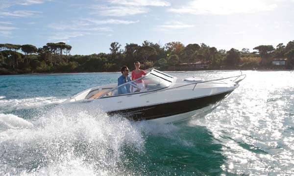Bayliner 702 Cuddy