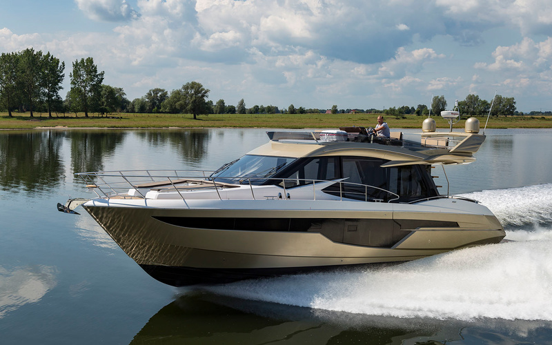 Galeon 500 Fly