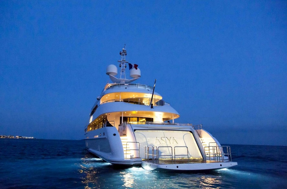 Heesen Asya