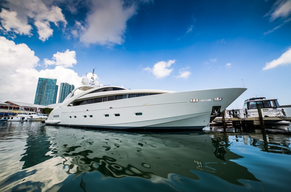ISA Yachts Happy Hour