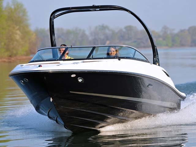 Sea Ray 230 SLX