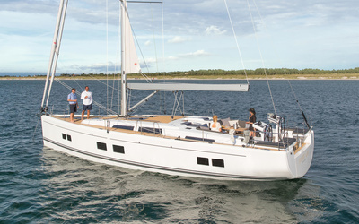 Hanse 548