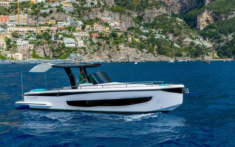 Allure 38