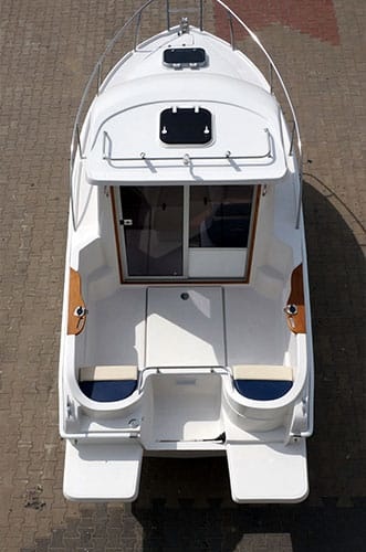 Manara 20 Pilothouse