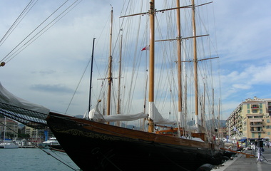 Camper & Nicholsons Creole