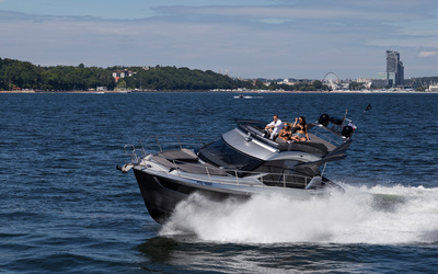 Galeon 360 FLY