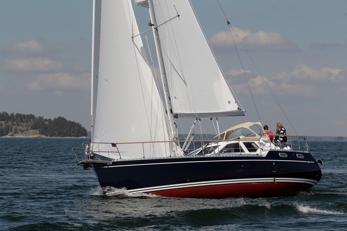 Nauticat  37