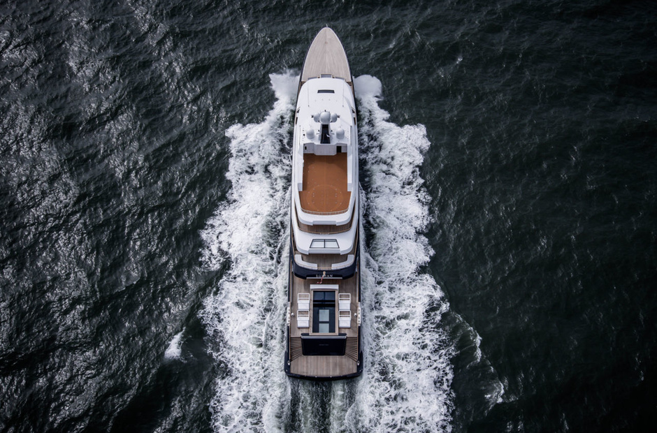 Feadship Lonian