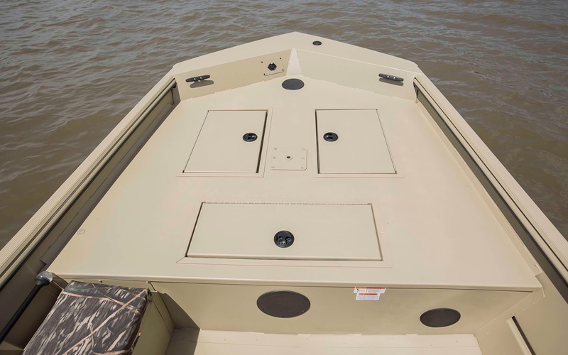 Crestliner 1760 Retreiver Jon Deluxe