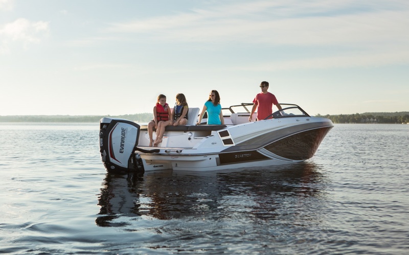 Glastron GT 240