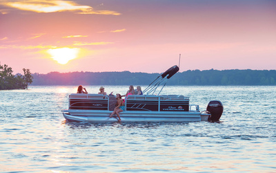 Sun Tracker Party Barge 22 RF DLX