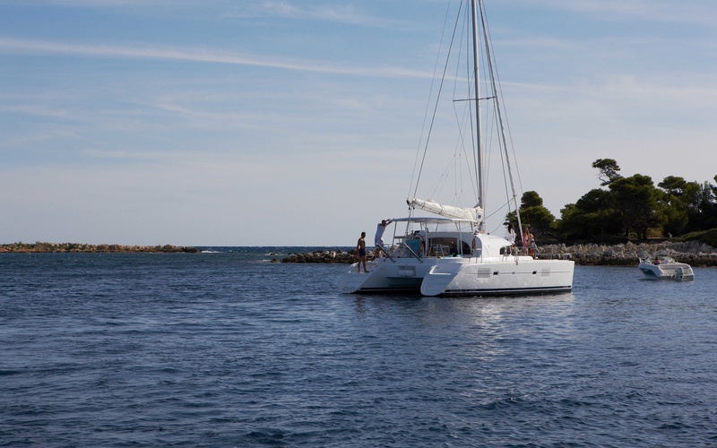 Lagoon 380 Infinity