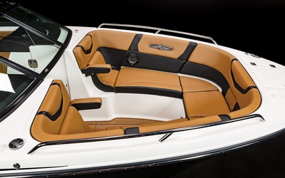 Chaparral 28 Surf