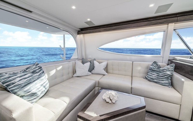 Hatteras GT65 Carolina