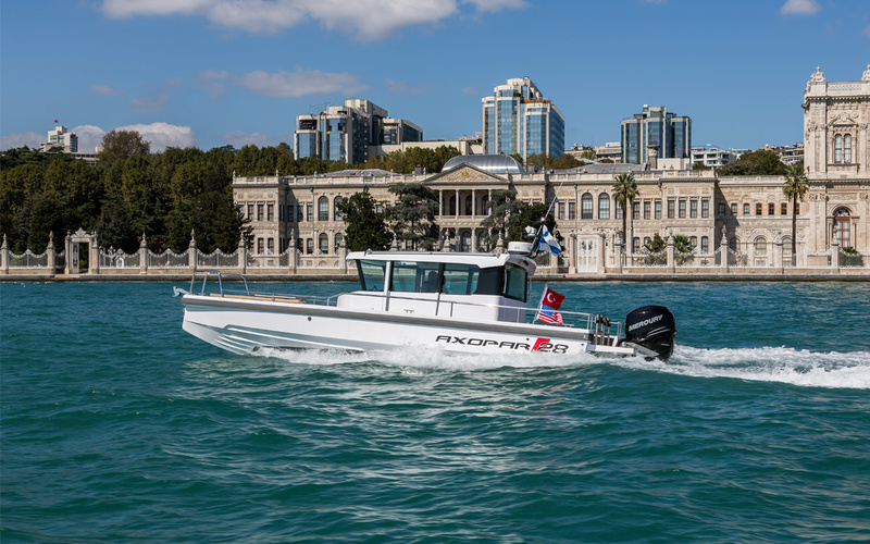 Axopar 28 Cabin