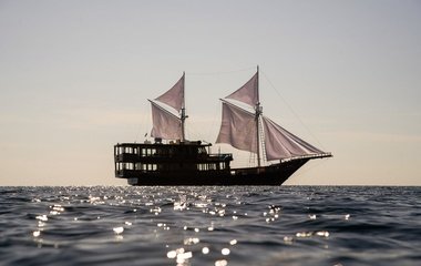 Custom Boats Oracle