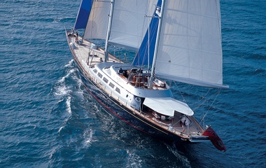 Perini Navi Andromeda La Dea