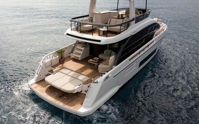 Azimut 62