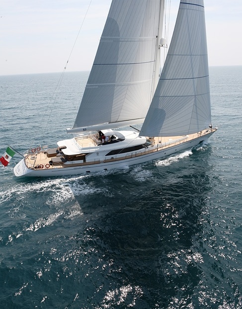 Perini Navi Fivea