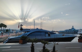 Pershing 8X (2022)