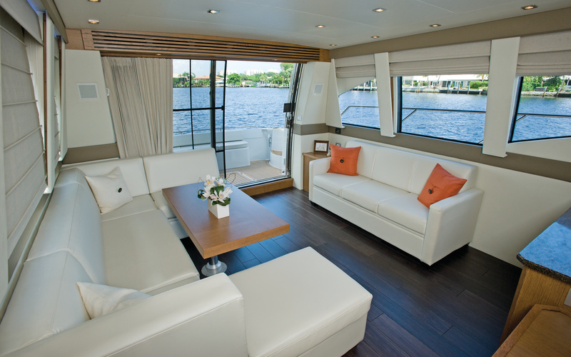 Carver 54 Voyager