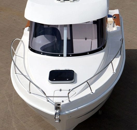 Manara 20 Pilothouse